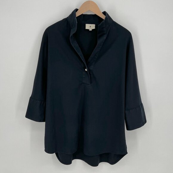 Tuckernuck Womens Willow Popover Blouse Size M Navy Blue Relaxed Fit 3/4 Sleeve - Picture 1 of 12
